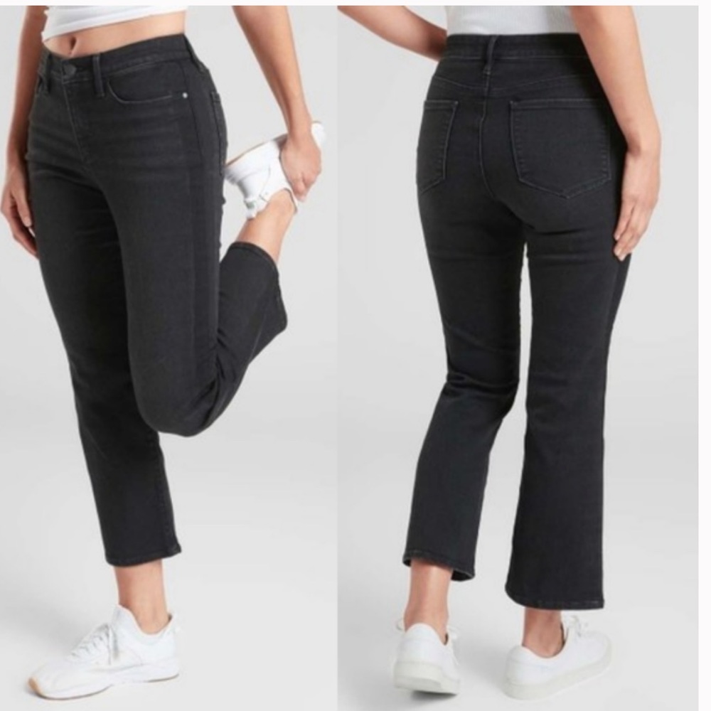 Athleta Sculptek™ Crop Kick Jean Carbo Wash